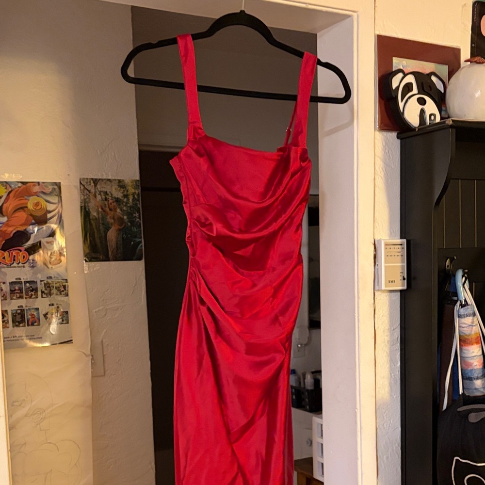 Chic Scarlet Maxi Dress
